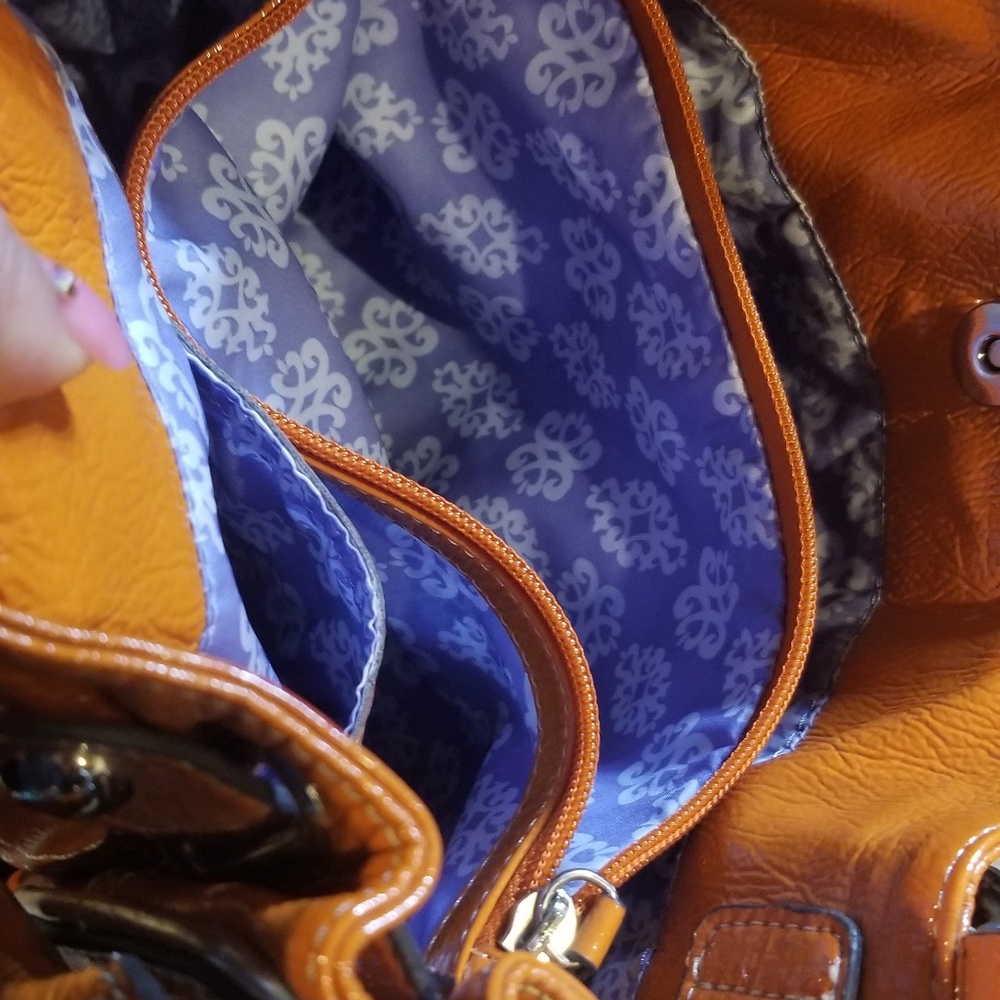Bag - Picture 2 of 7